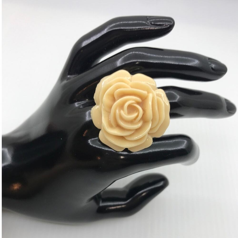 Y2K Retro Boho Beige Rose Flower Cocktail Statement Ring 7
